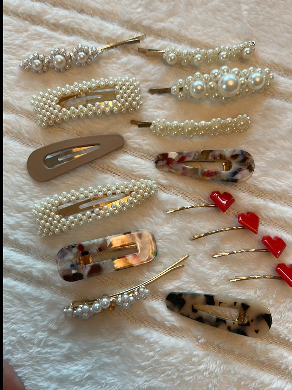 Pearl and Tortoiseshell Women's Hair Clip Set - 12 Piece - Picture 3 of 4